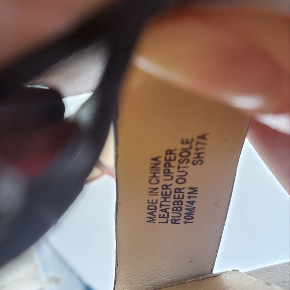 MICHAEL KORS Leather + Wood Flower Strappy Cage Heels / Sandals - Picture 14 of 16